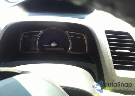 2009 Honda Civic Hybrid from USA, damaged, VIN JHMFA362X9S013436